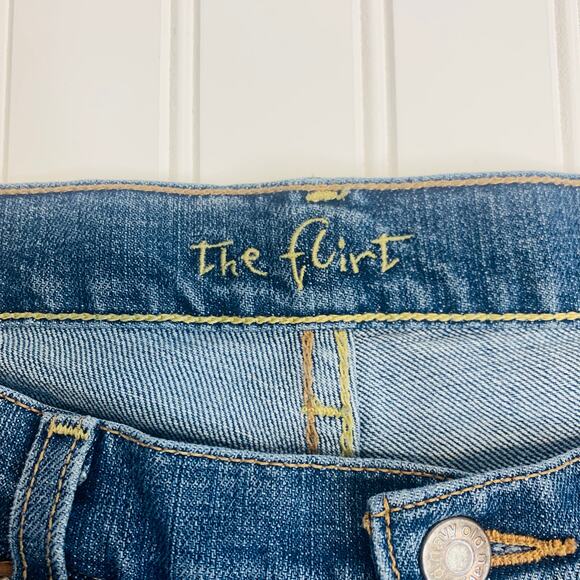 Old Navy The Flirt Vintage Boot Cut Jeans Sz 34" waist Low rise - Picture 8 of 9